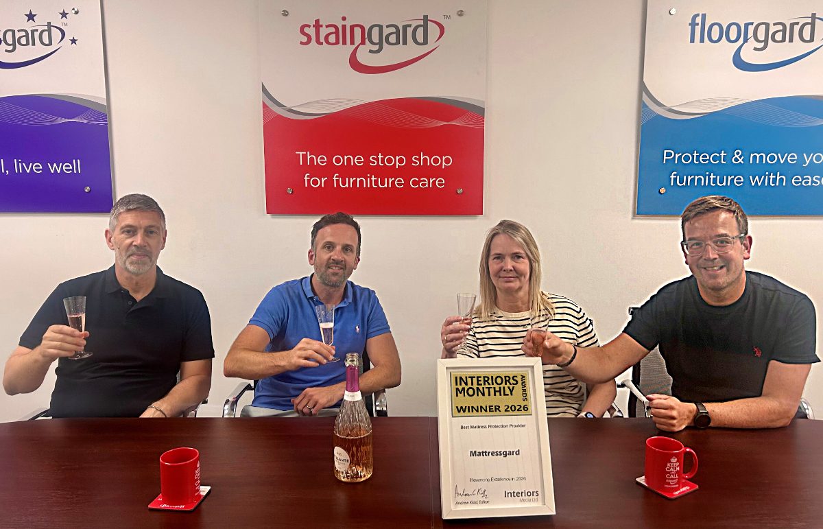 Staingard8261